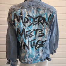 Load image into Gallery viewer, Chang original Modern Meets Vintage- Vintage GUESS Jacket