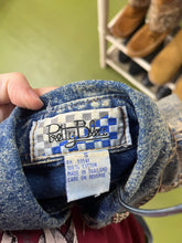 Load image into Gallery viewer, Pretty Bleu
