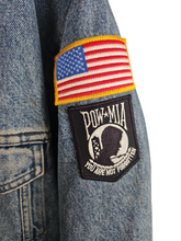 Load image into Gallery viewer, HARLEY DAVIDSON VINTAGE DENIM JACKET W/PATCHES AND PINS
