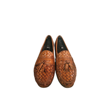 Load image into Gallery viewer, VINTAGE MENS 80s tassel loafers
