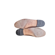 Load image into Gallery viewer, VINTAGE MENS 80s tassel loafers
