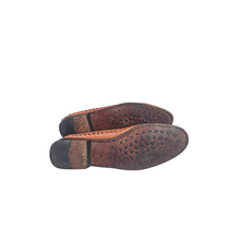 Load image into Gallery viewer, VINTAGE 80s MENS Bragano woven loafers
