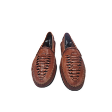 Load image into Gallery viewer, VINTAGE 80s MENS Bragano woven loafers
