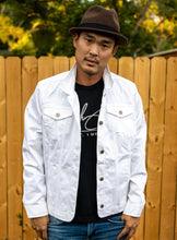 Load image into Gallery viewer, QUEEN Denim Jacket
